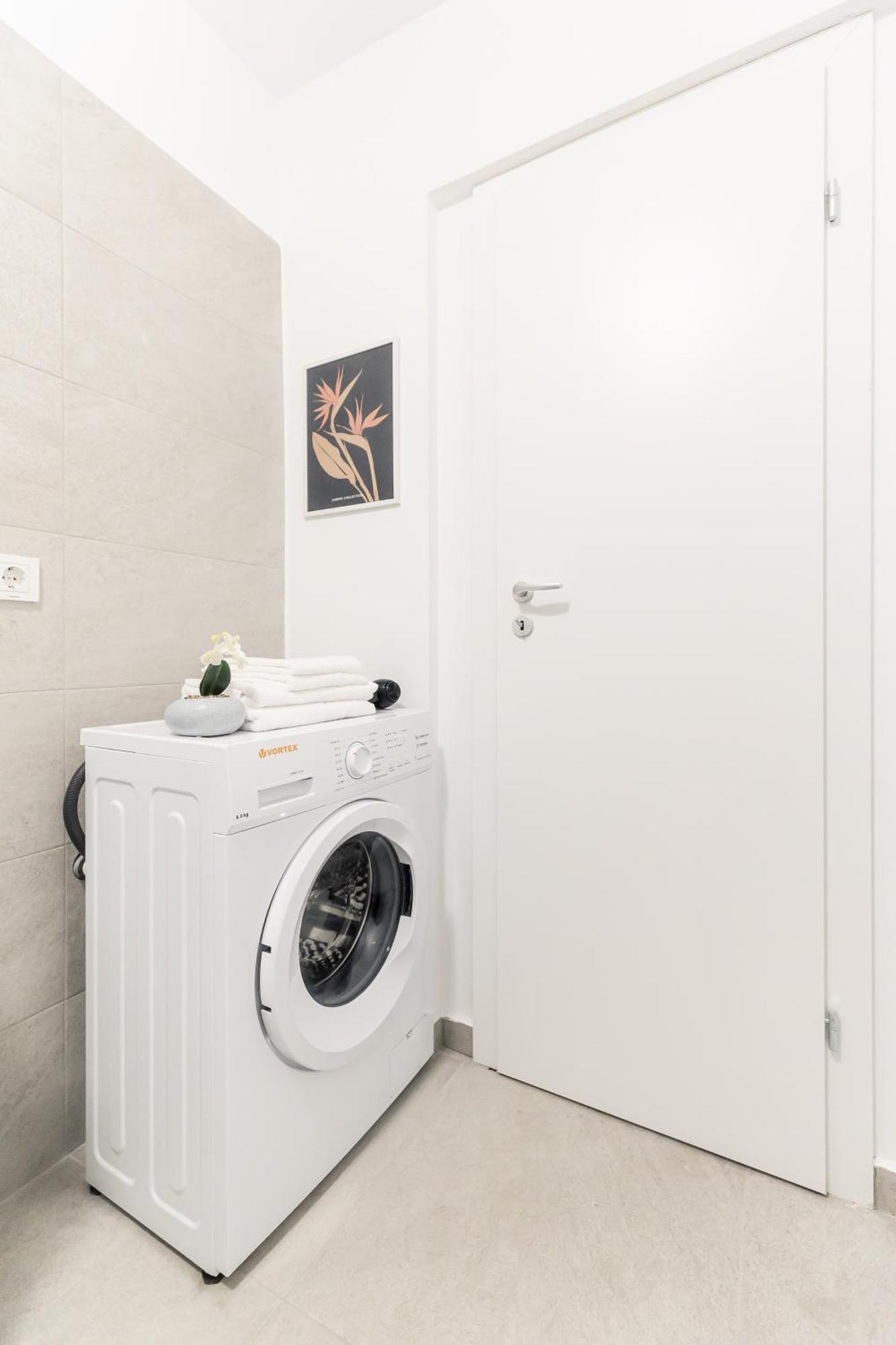 Simplicity Apartments Bukareszt Zewnętrze zdjęcie