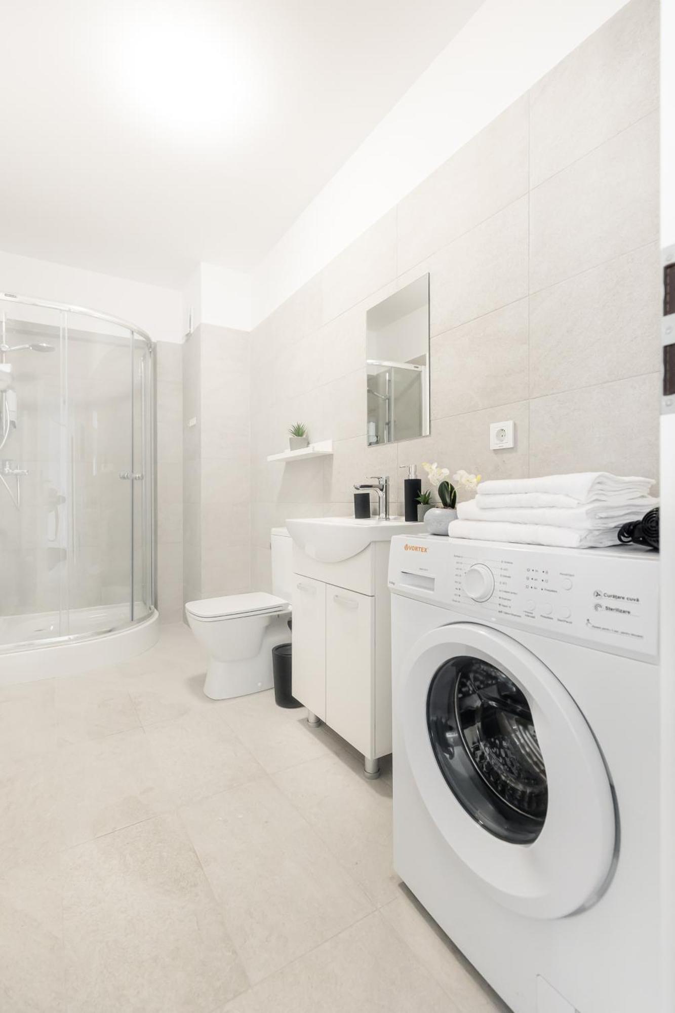Simplicity Apartments Bukareszt Zewnętrze zdjęcie